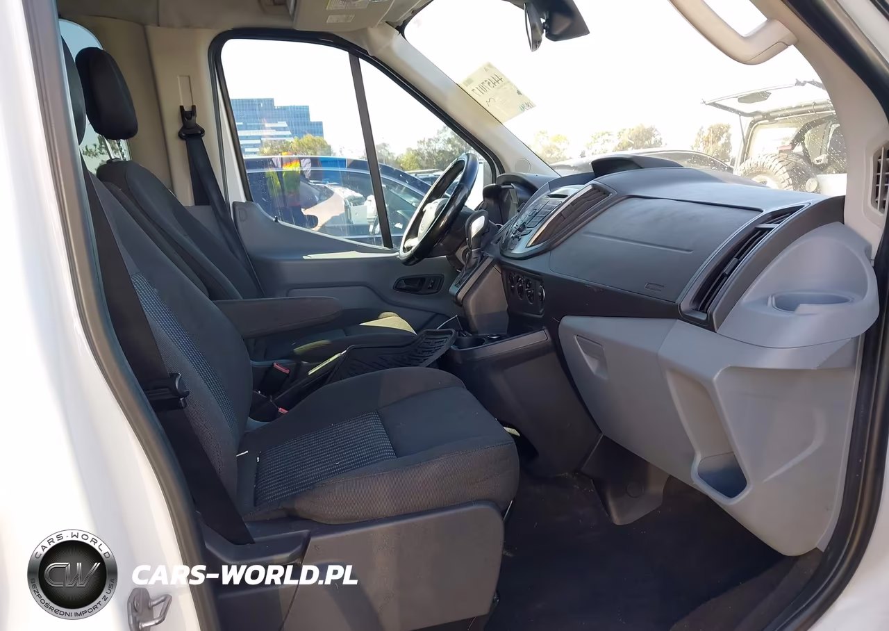 2015 Ford Transit-150 Xlt VIN:1FDZK1CM4FKB31706 - 5