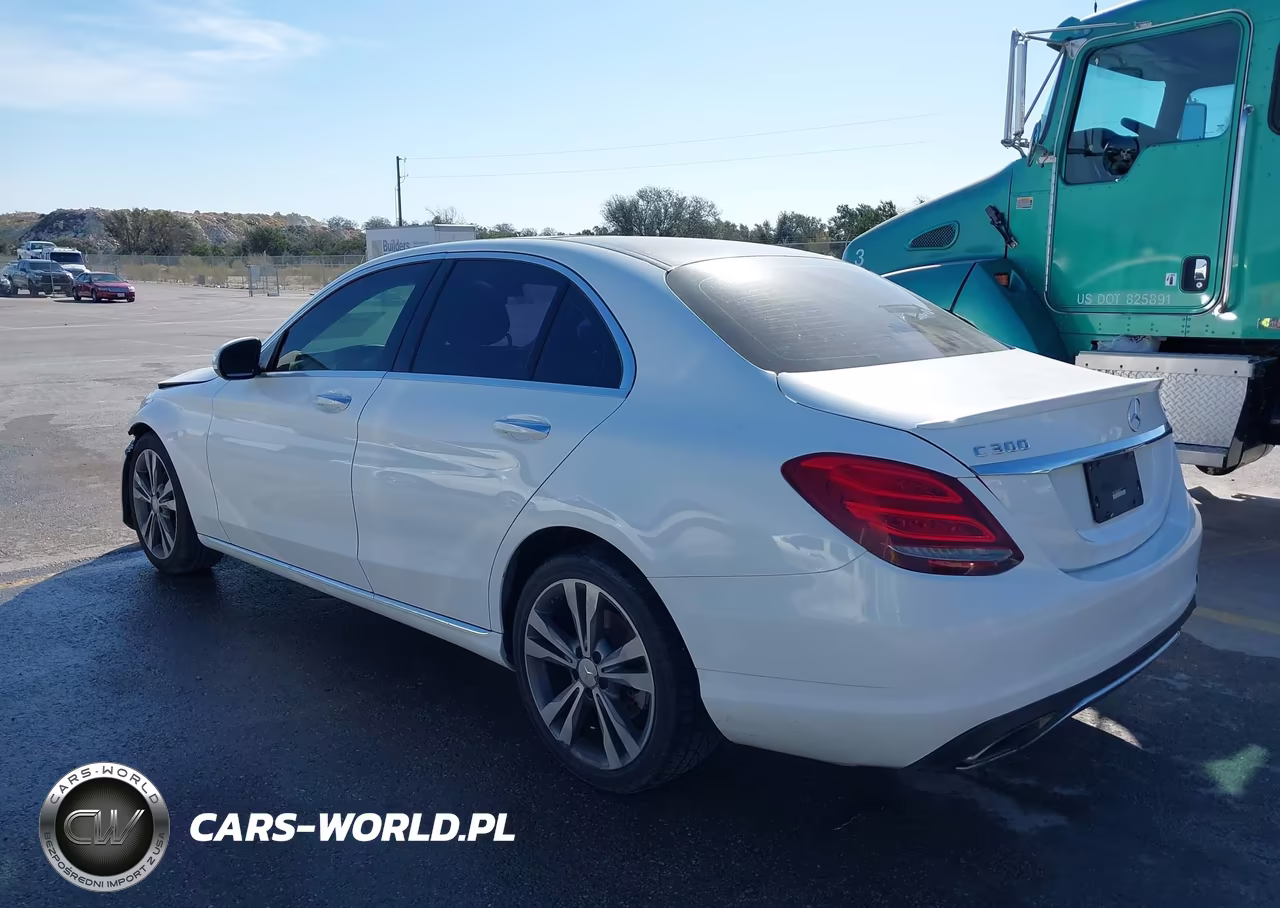 2015 Mercedes-Benz C 300 4Matic VIN:55SWF4KBXFU051268 - 3