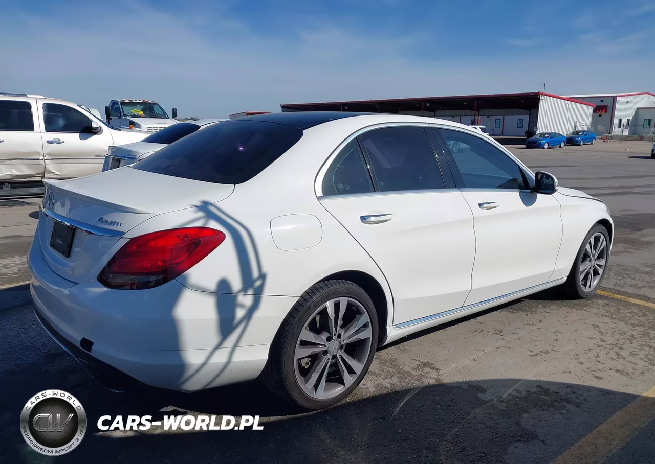 2015 Mercedes-Benz C 300 4Matic VIN:55SWF4KBXFU051268 - 4