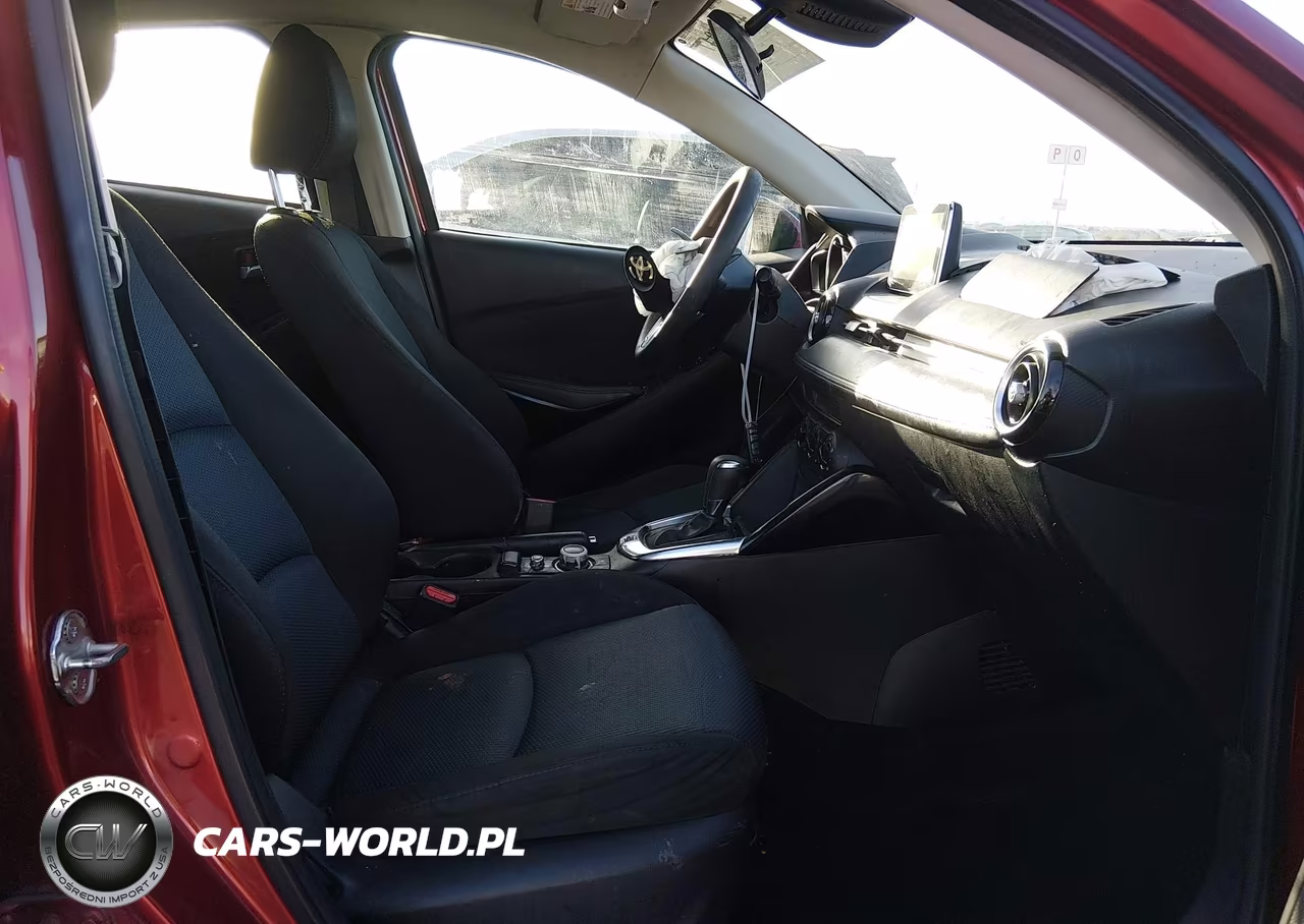 2018 Toyota Yaris Ia VIN:3MYDLBYVXJY325591 - 5