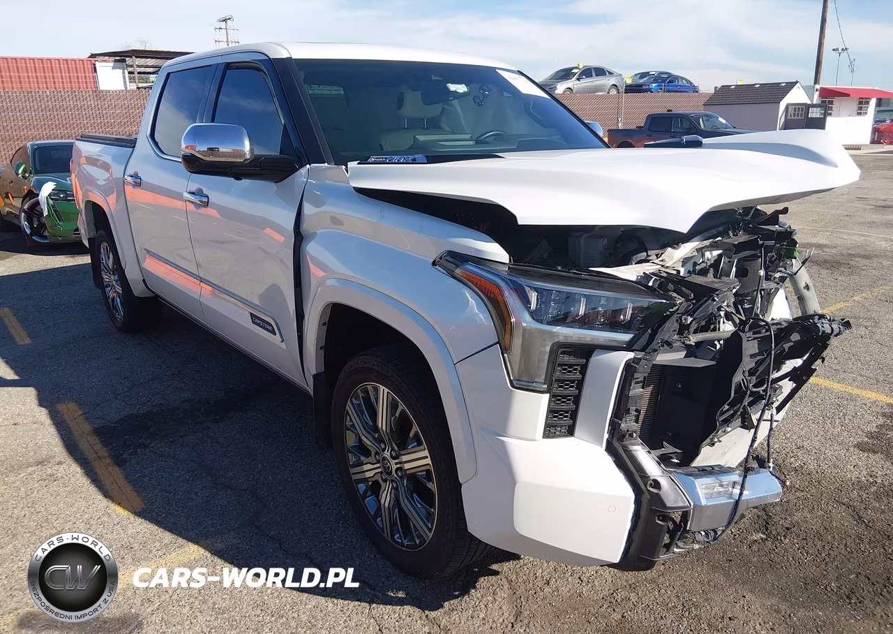 2023 Toyota Tundra Hybrid Capstone