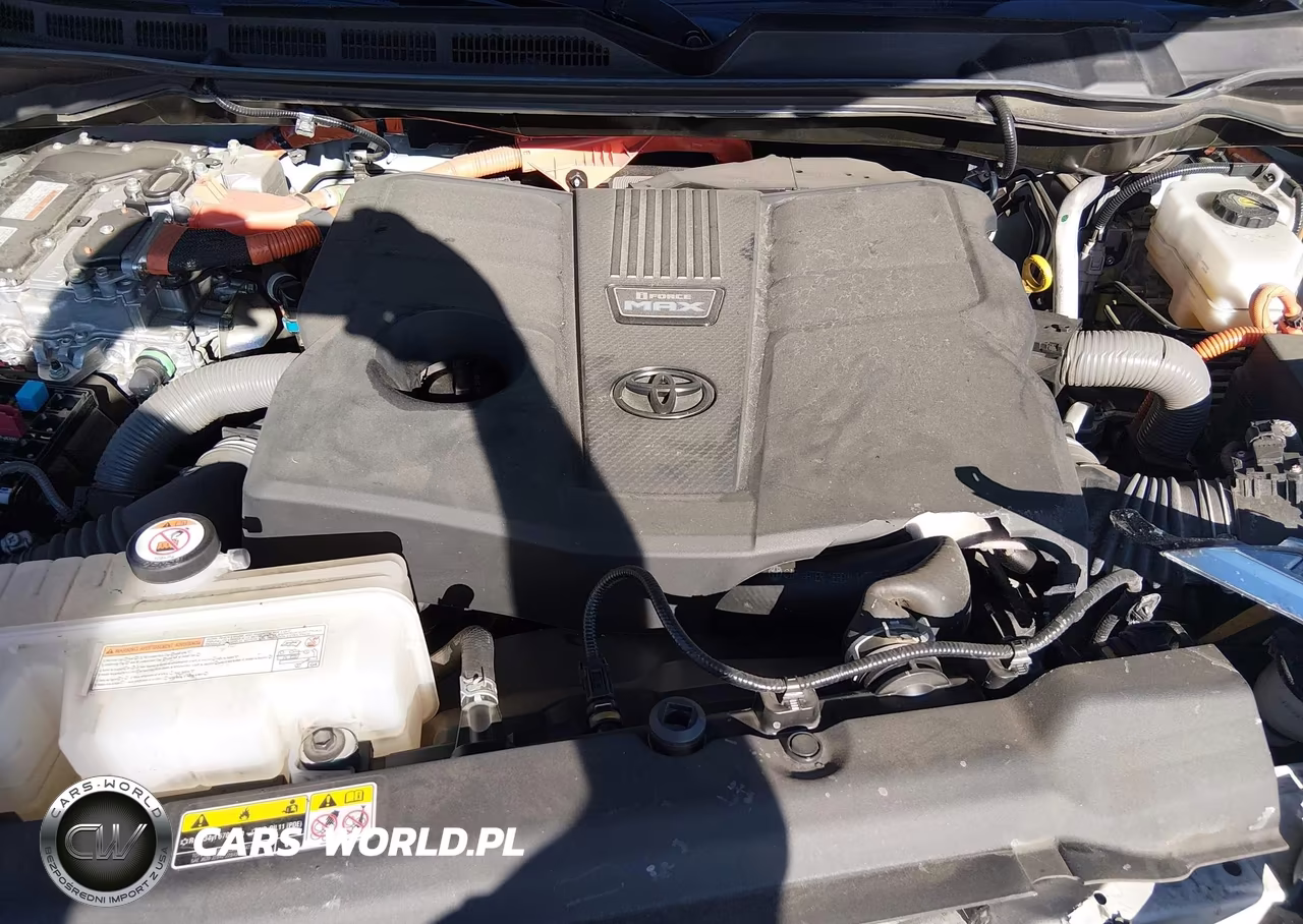 2023 Toyota Tundra Hybrid Capstone VIN:5TFVC5DB4PX032053 - 10