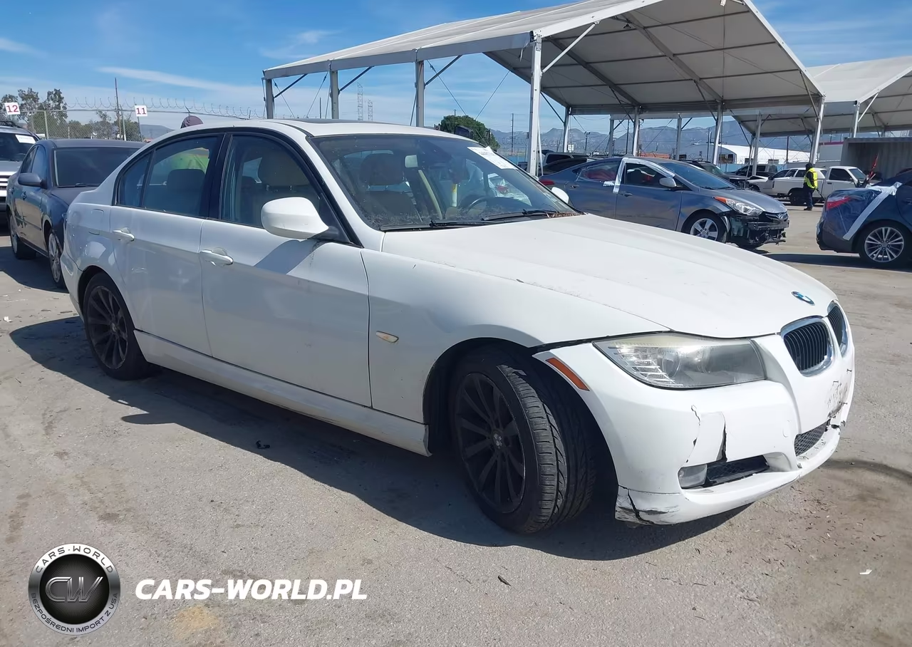 2011 BMW 328I – zdjęcie 1 z 11