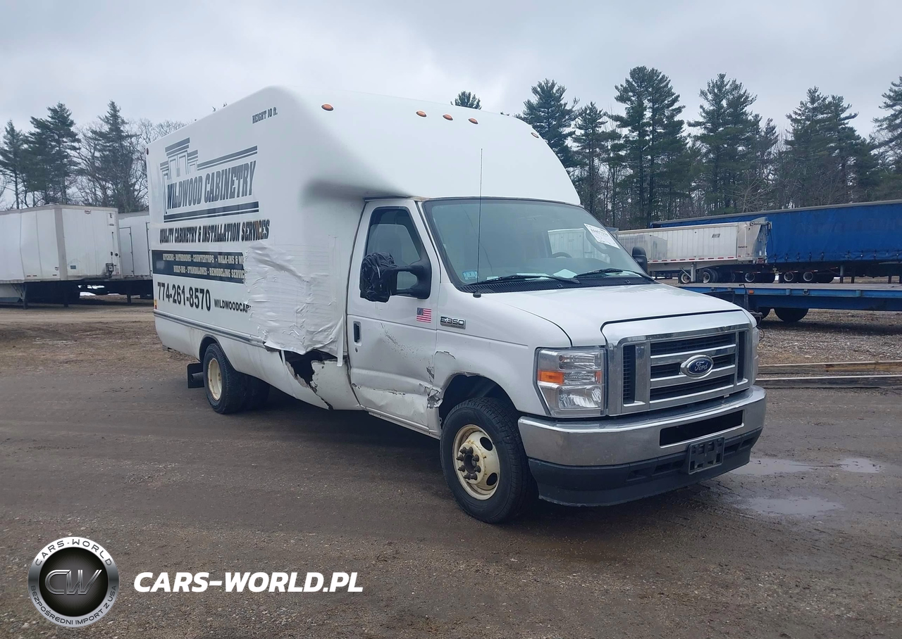2021 Ford E-350 Cutaway