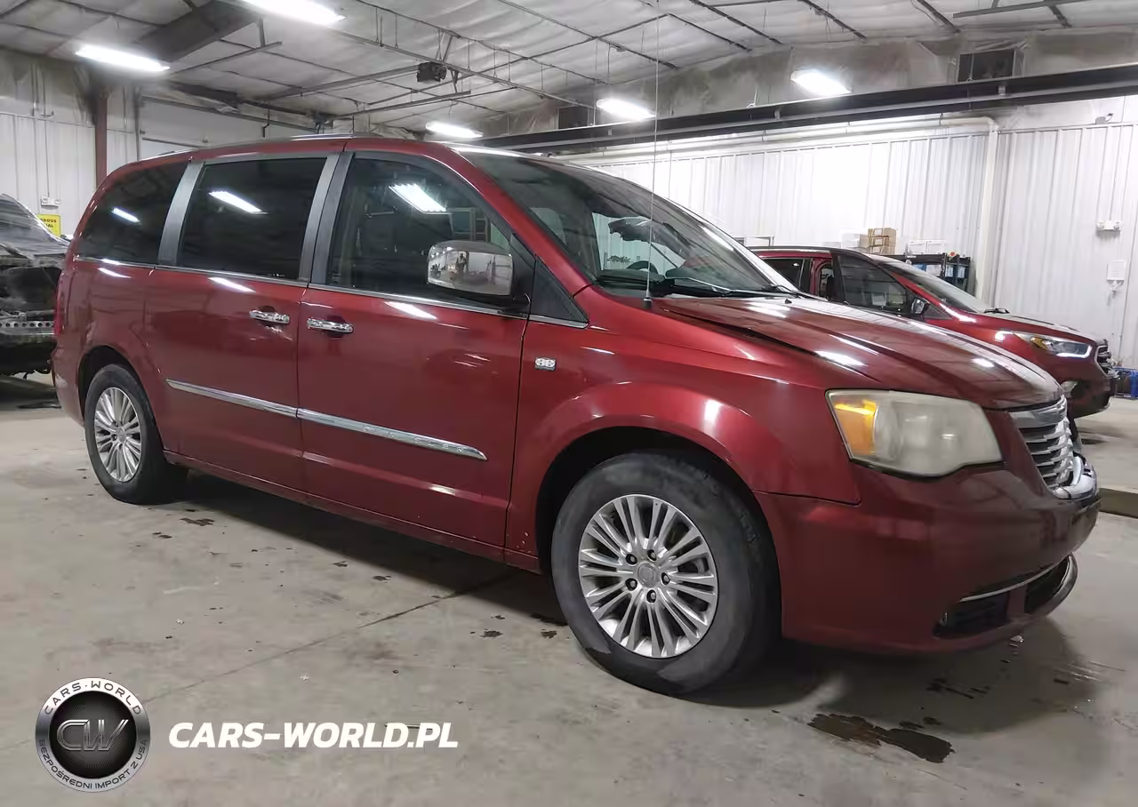 2014 Chrysler Town & Country Touring-L 30Th Anniversary