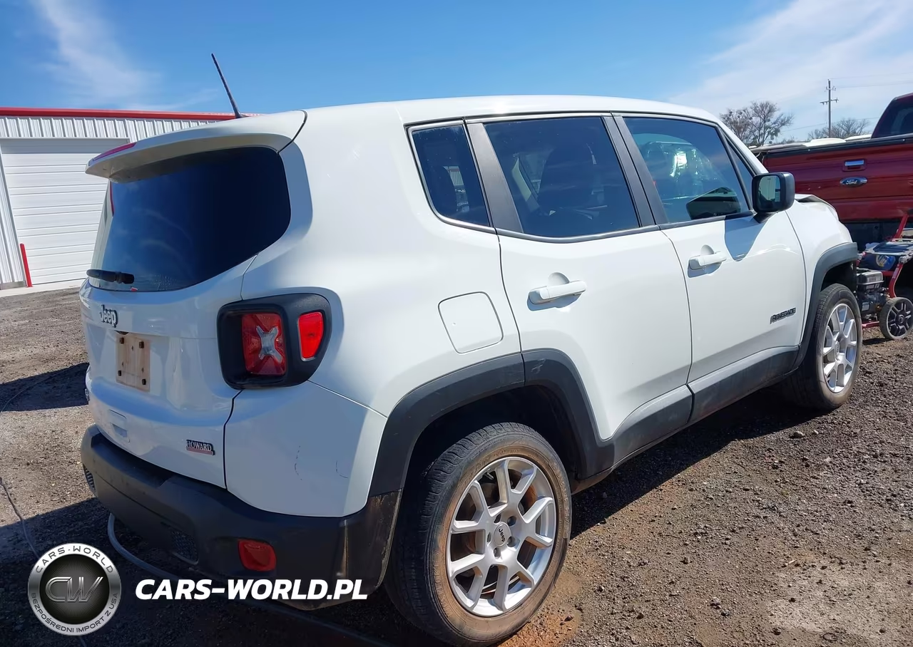 2023 Jeep Renegade Latitude 4X4 VIN:ZACNJDB14PPP59865 - 4