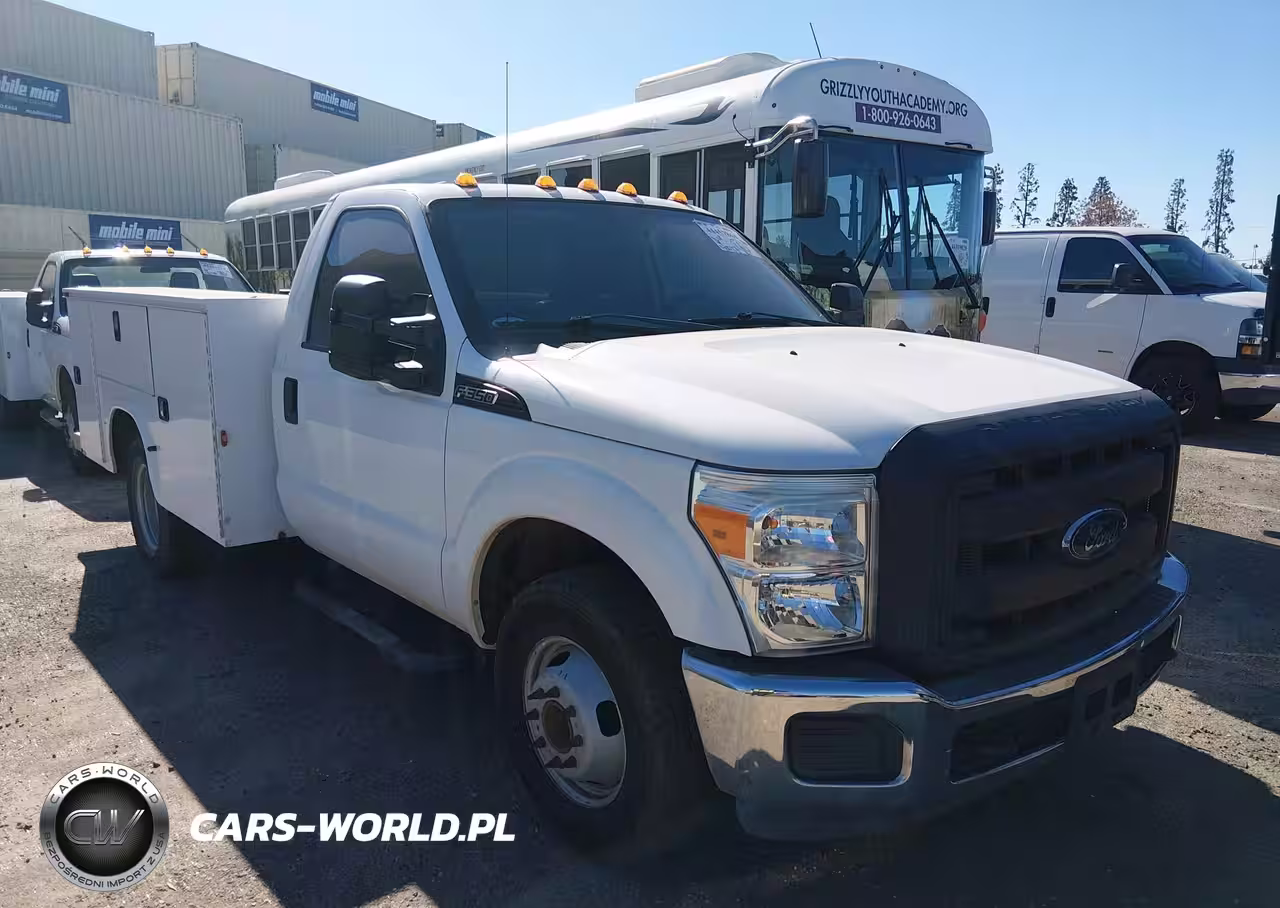 2016 Ford F-350 Chassis