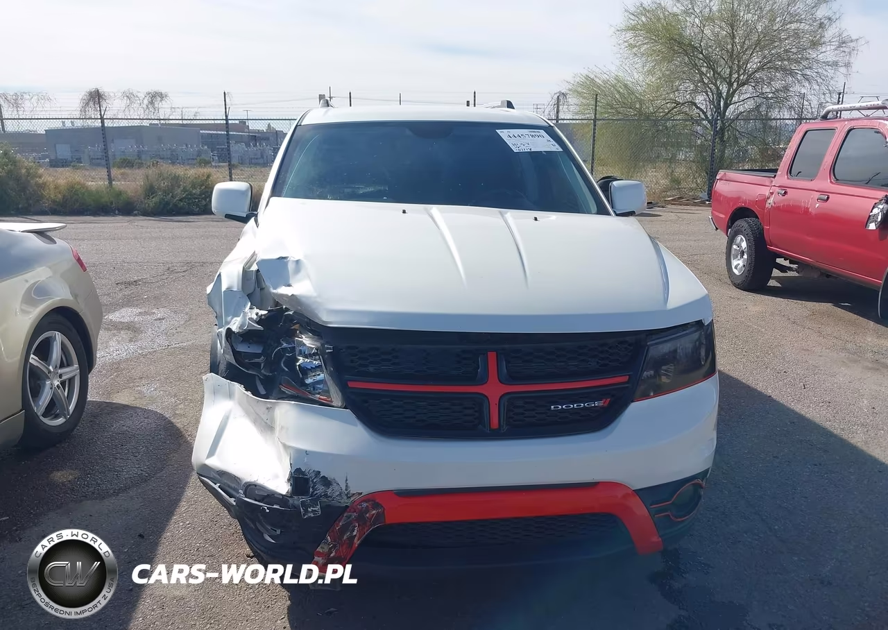 2018 Dodge Journey Crossroad VIN:3C4PDCGGXJT475943 - 12
