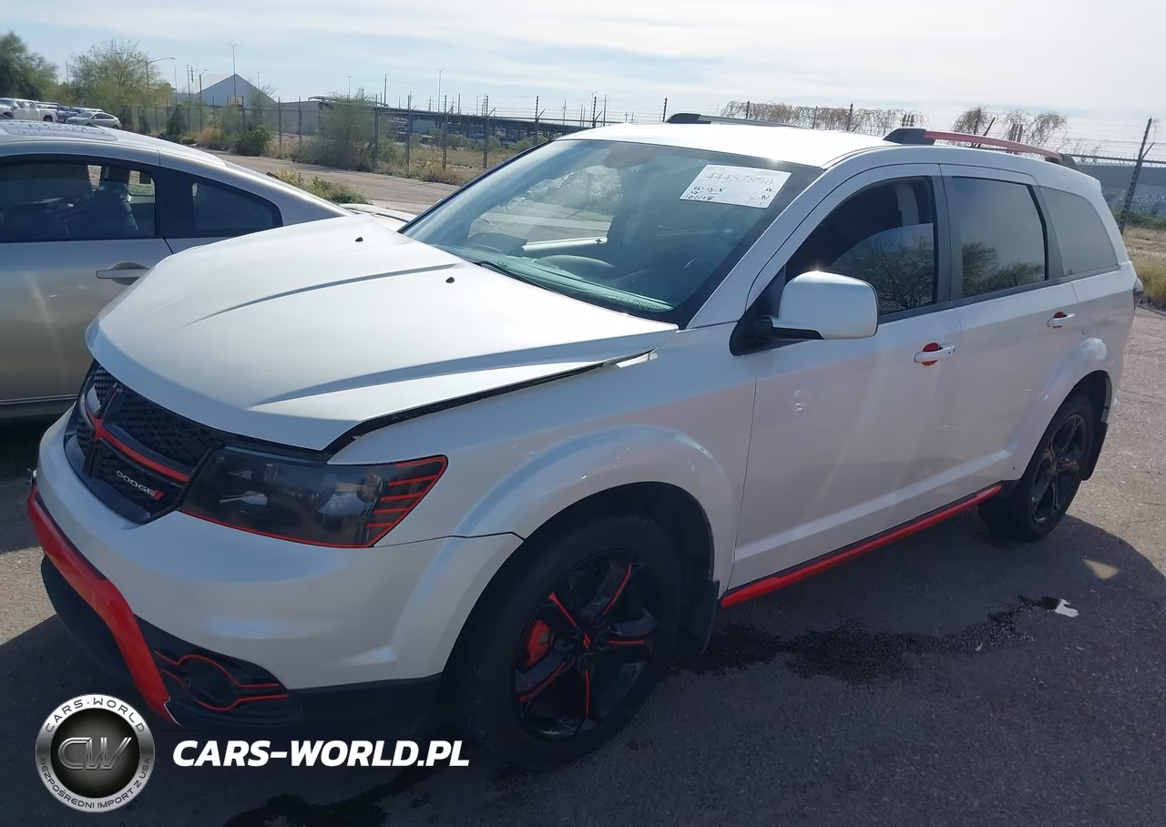 2018 Dodge Journey Crossroad VIN:3C4PDCGGXJT475943 - 2