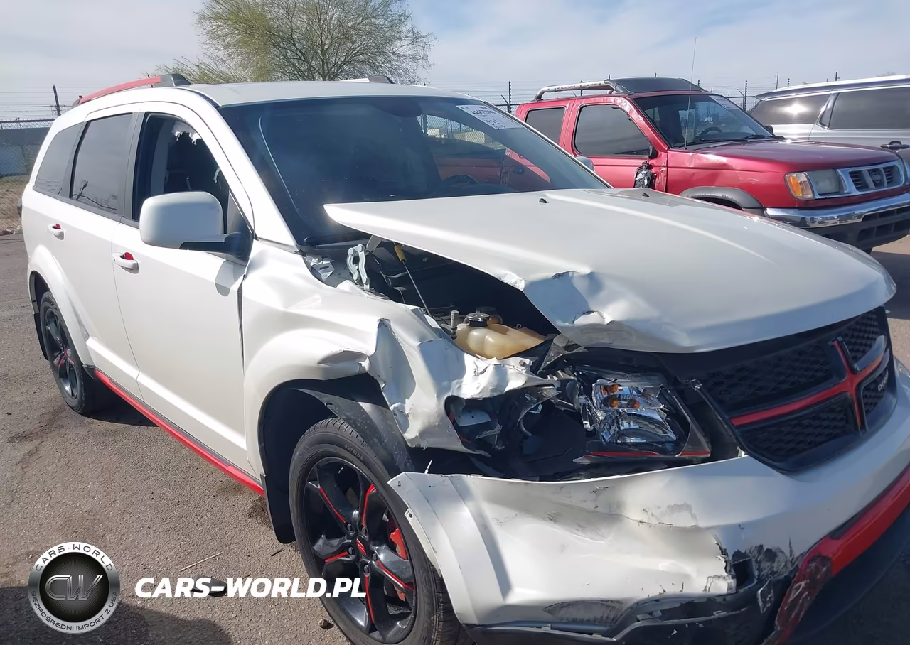 2018 Dodge Journey Crossroad VIN:3C4PDCGGXJT475943 - 6