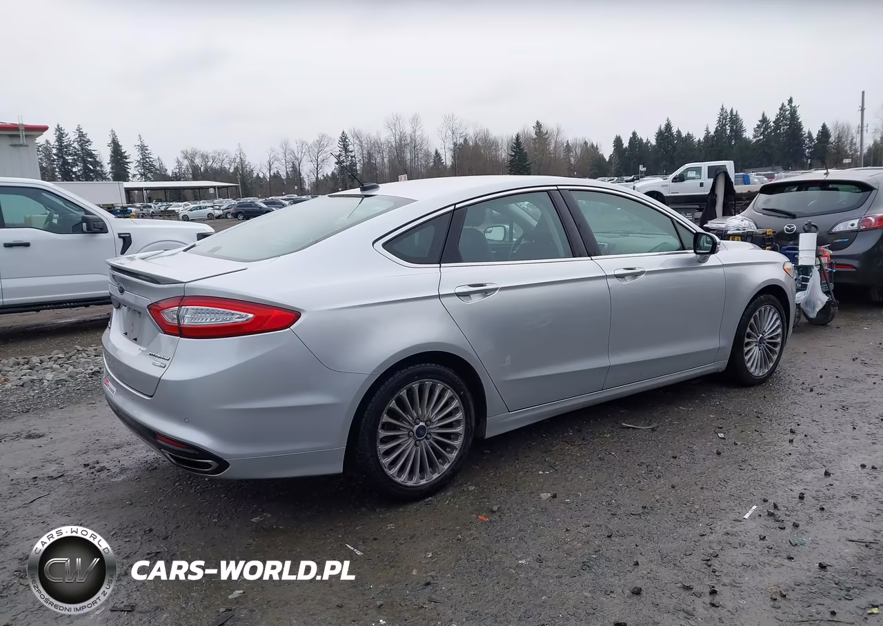2016 Ford Fusion Titanium VIN:3FA6P0D9XGR268858 - 4