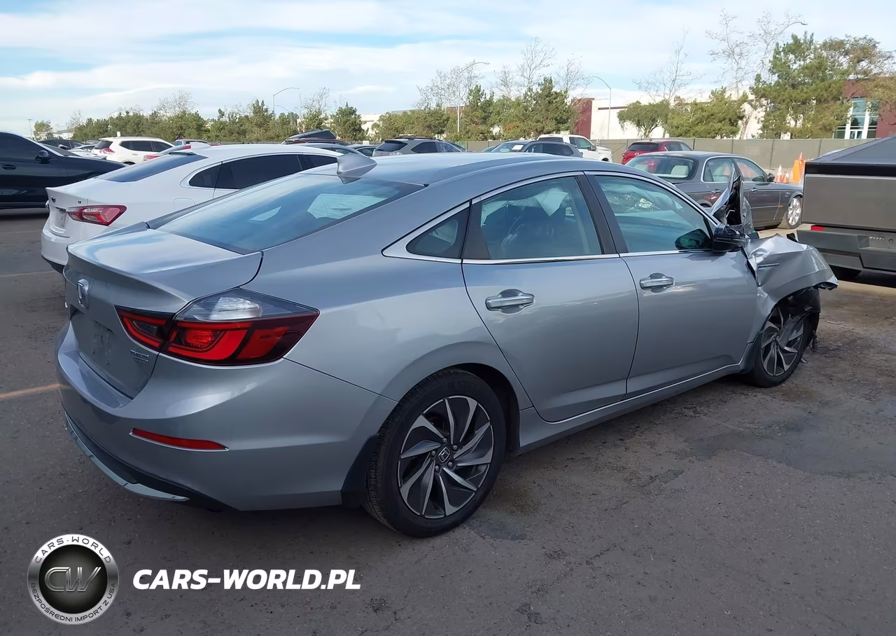 2021 Honda Insight Touring VIN:19XZE4F91ME000317 - 4