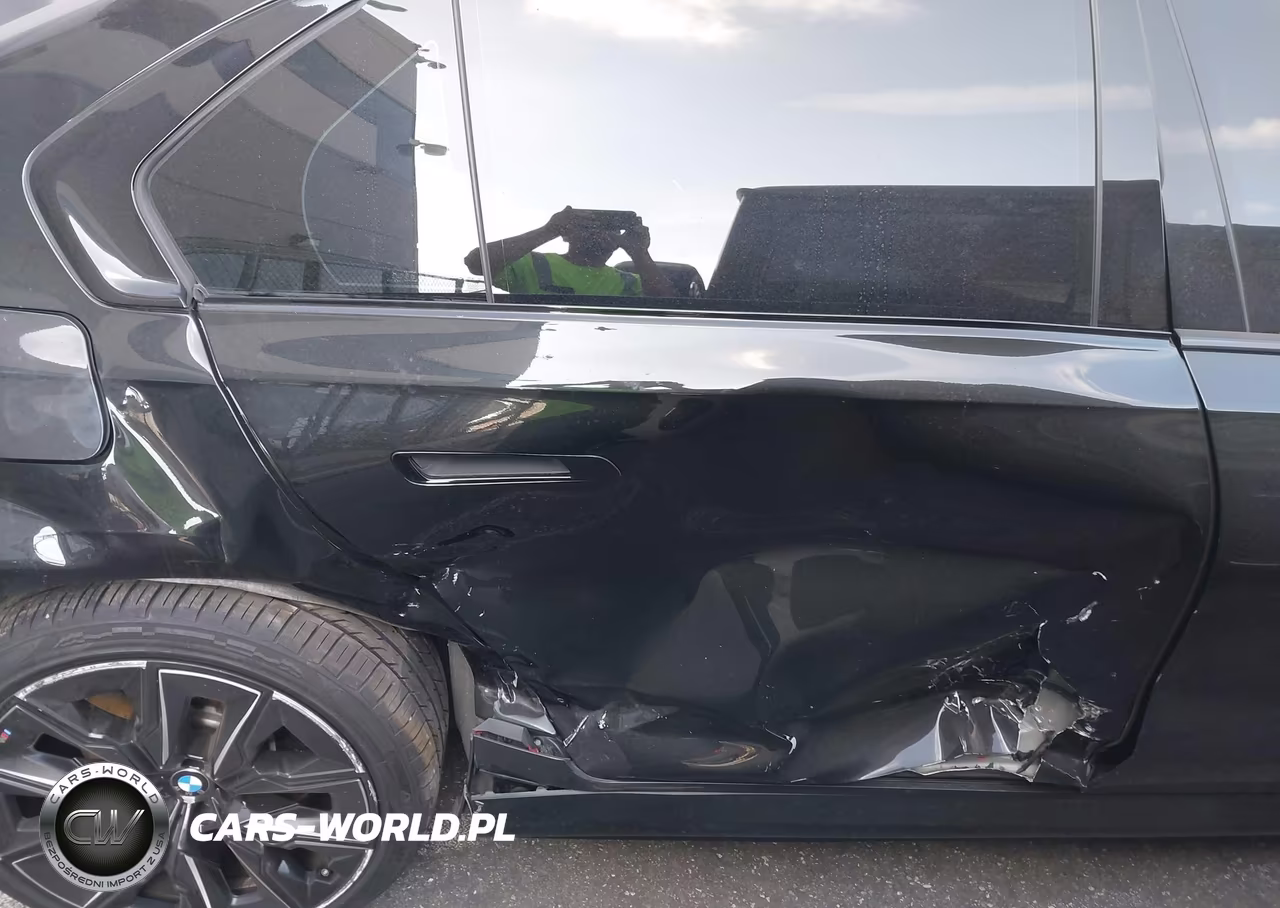 2024 BMW I7 xDrive60 VIN:WBY53EJ05RCP83500 - 24