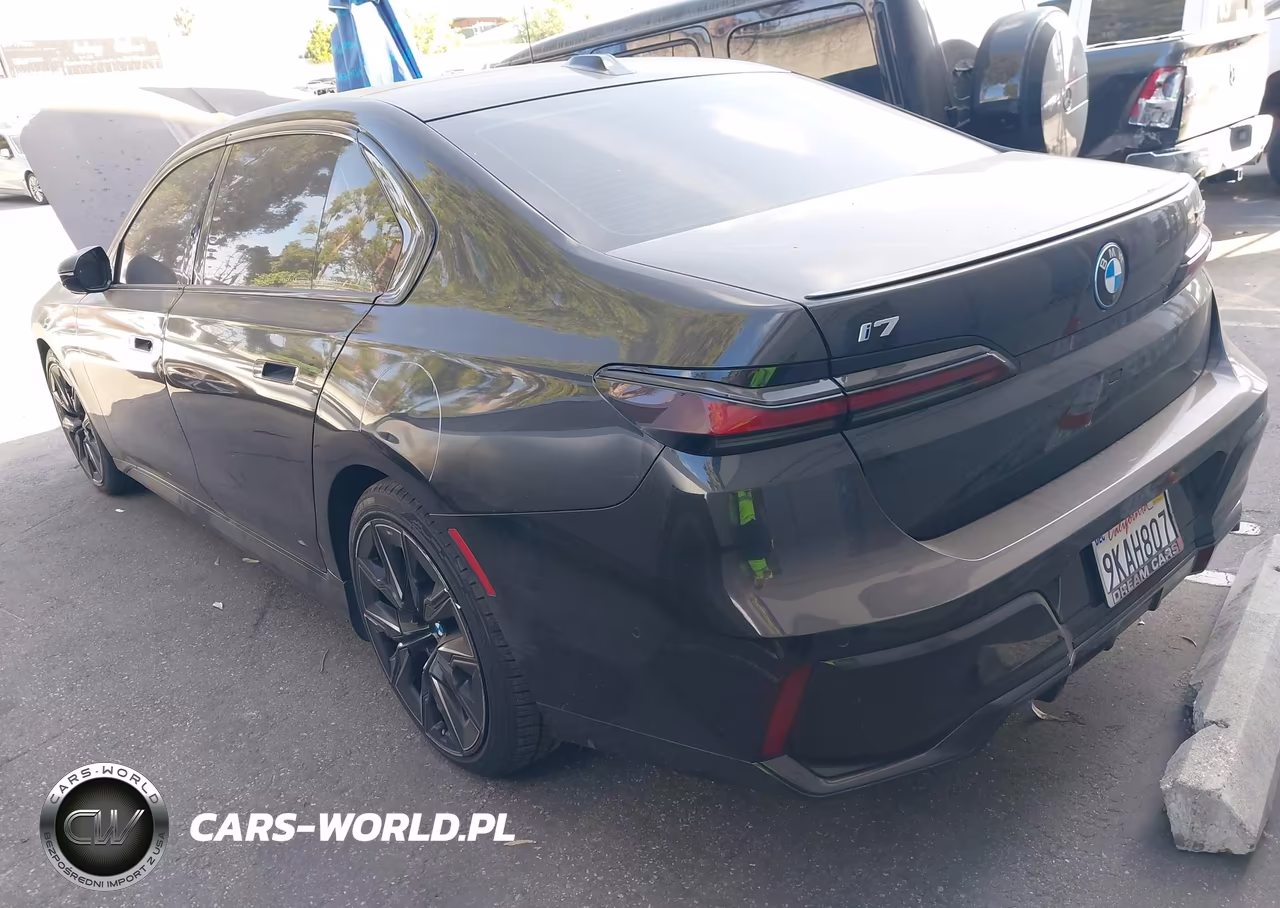2024 BMW I7 xDrive60 VIN:WBY53EJ05RCP83500 - 3
