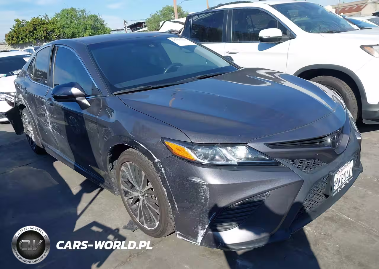 2020 Toyota Camry Se