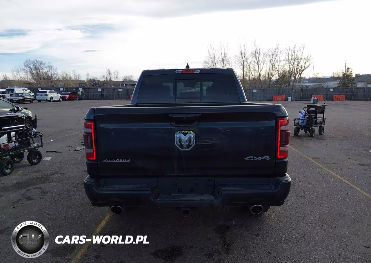 2021 Ram 1500 Laramie 4X4 5'7 Box VIN:1C6SRFJT4MN738667 - 17