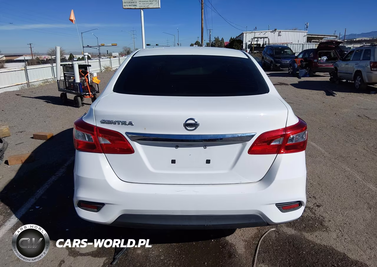 2017 Nissan Sentra S VIN:3N1AB7AP4HY332160 - 17
