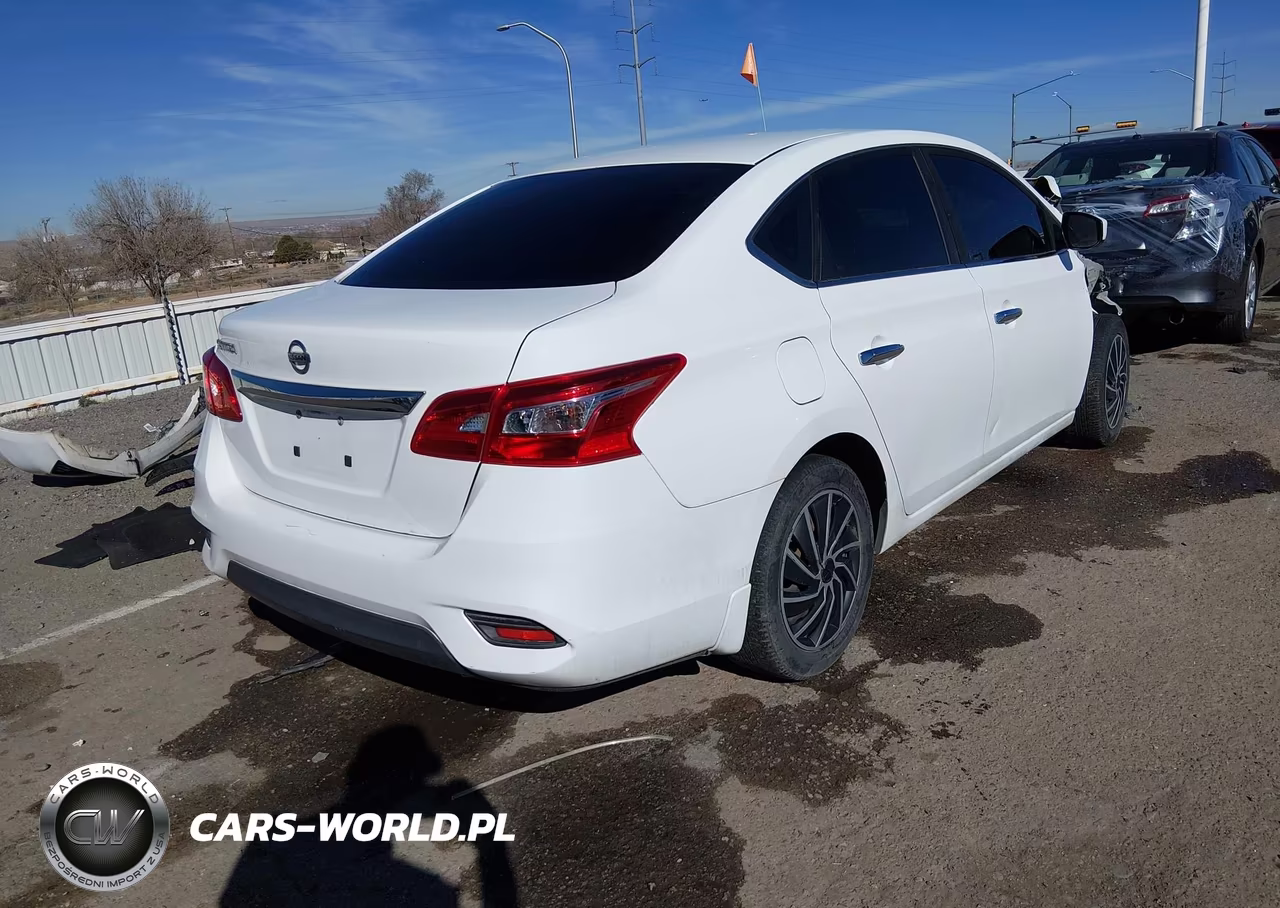 2017 Nissan Sentra S VIN:3N1AB7AP4HY332160 - 4