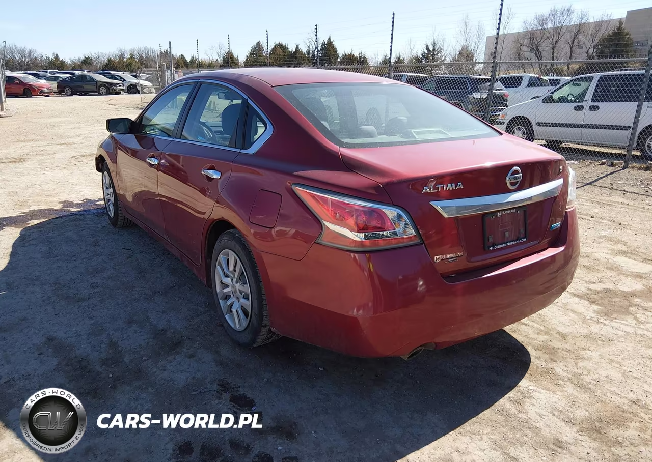 2014 Nissan Altima 2.5 S VIN:1N4AL3AP1EN358698 - 3