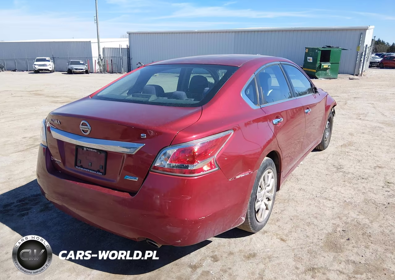 2014 Nissan Altima 2.5 S VIN:1N4AL3AP1EN358698 - 4