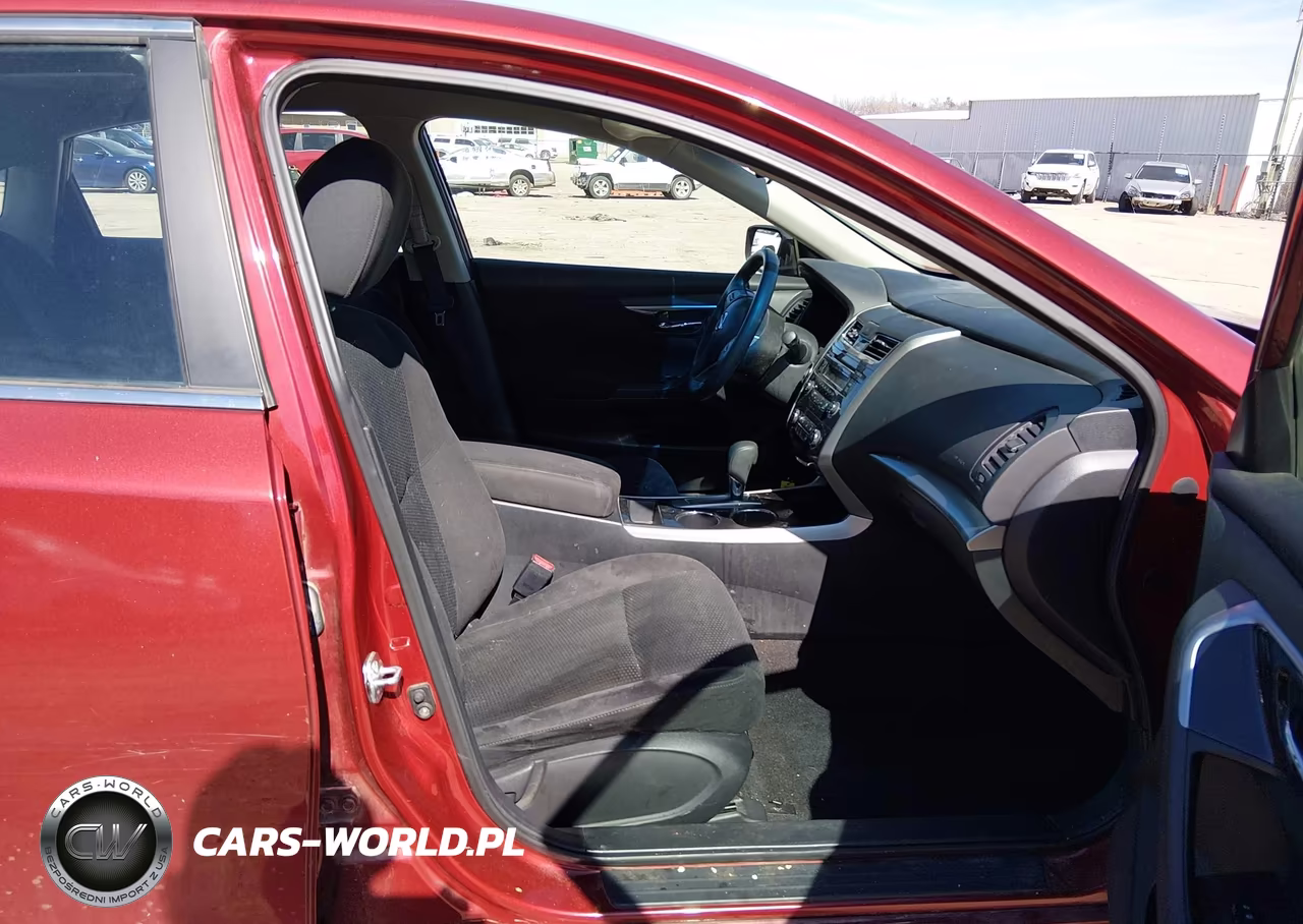 2014 Nissan Altima 2.5 S VIN:1N4AL3AP1EN358698 - 5