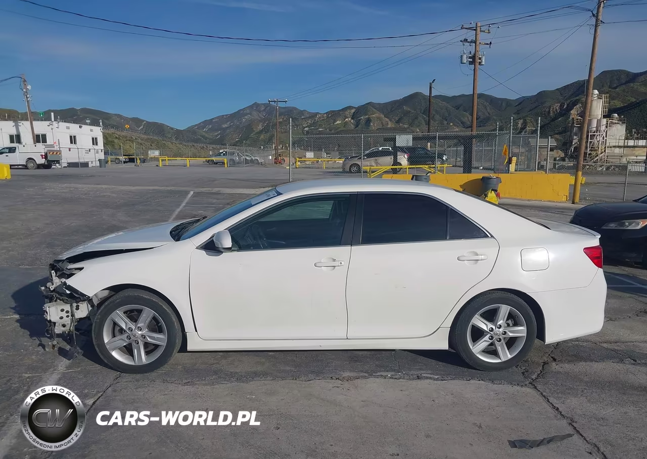 2013 Toyota Camry Se VIN:4T1BF1FK6DU231176 - 15