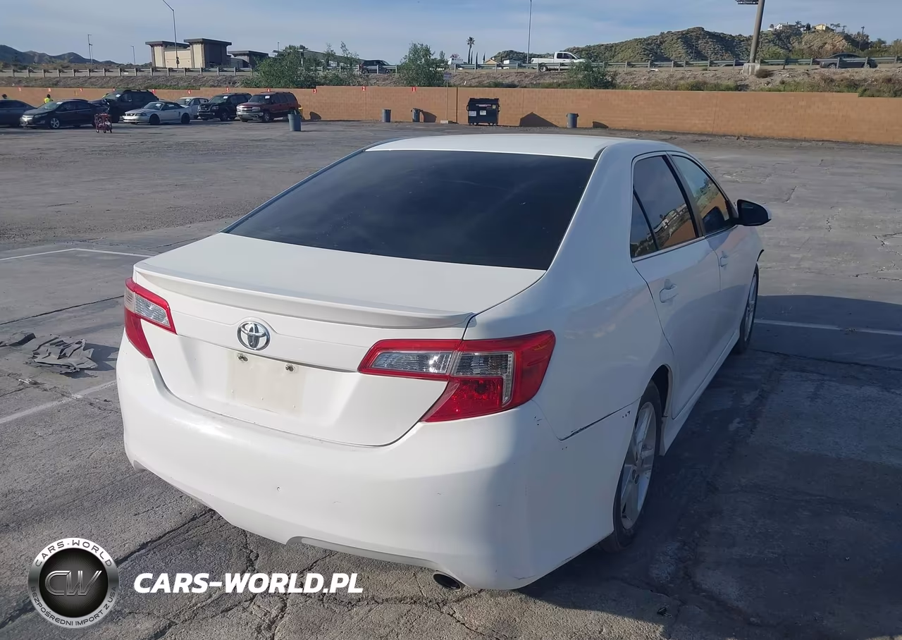 2013 Toyota Camry Se VIN:4T1BF1FK6DU231176 - 4