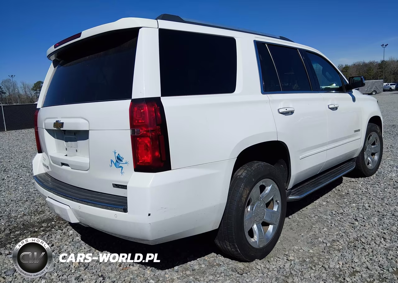 2017 Chevrolet Tahoe Premier VIN:1GNSCCKC9HR112223 - 4