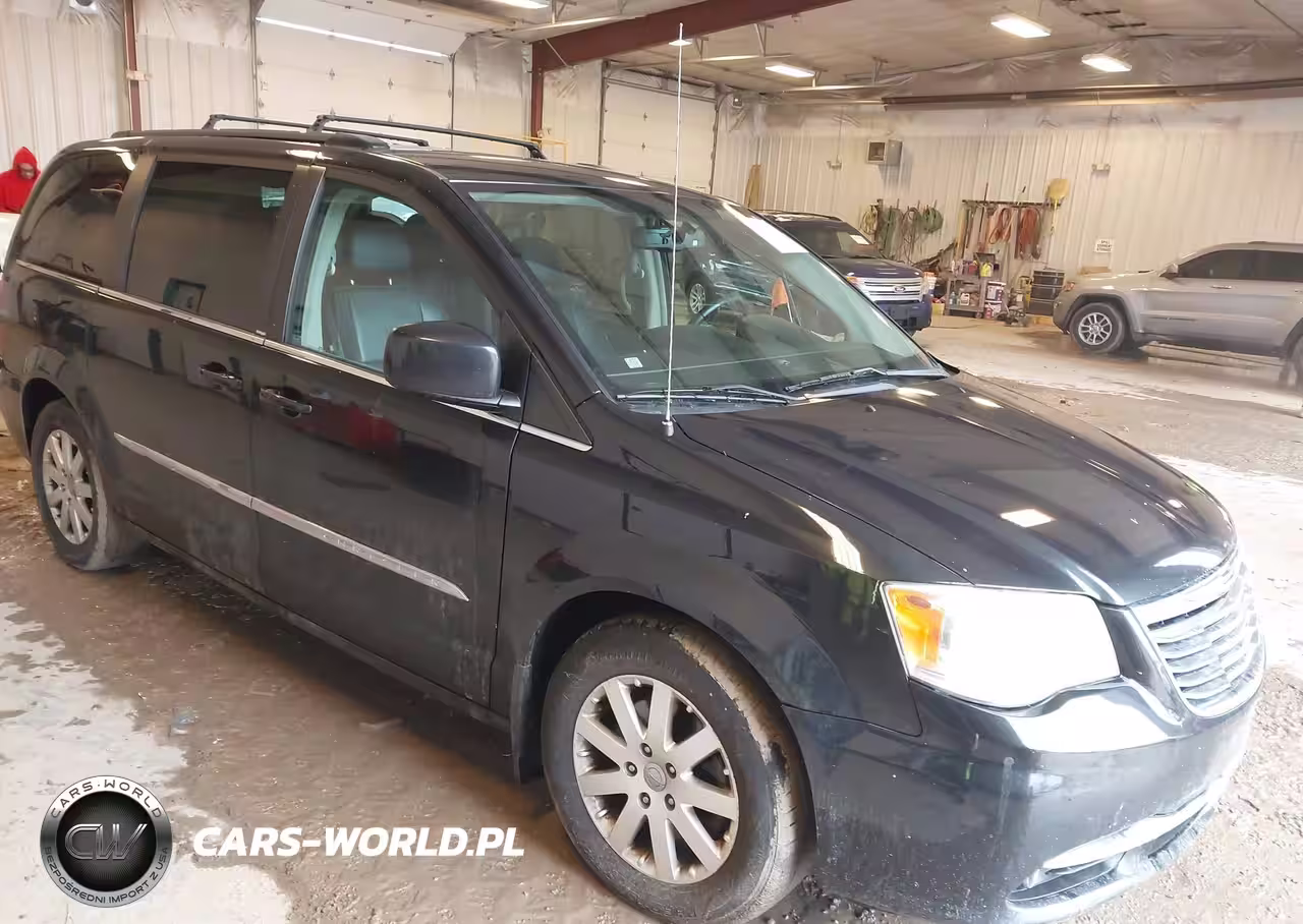2014 Chrysler Town & Country Touring