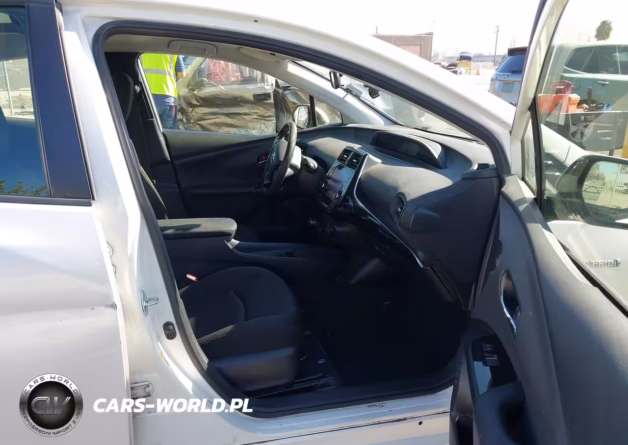 2020 Toyota Prius Le