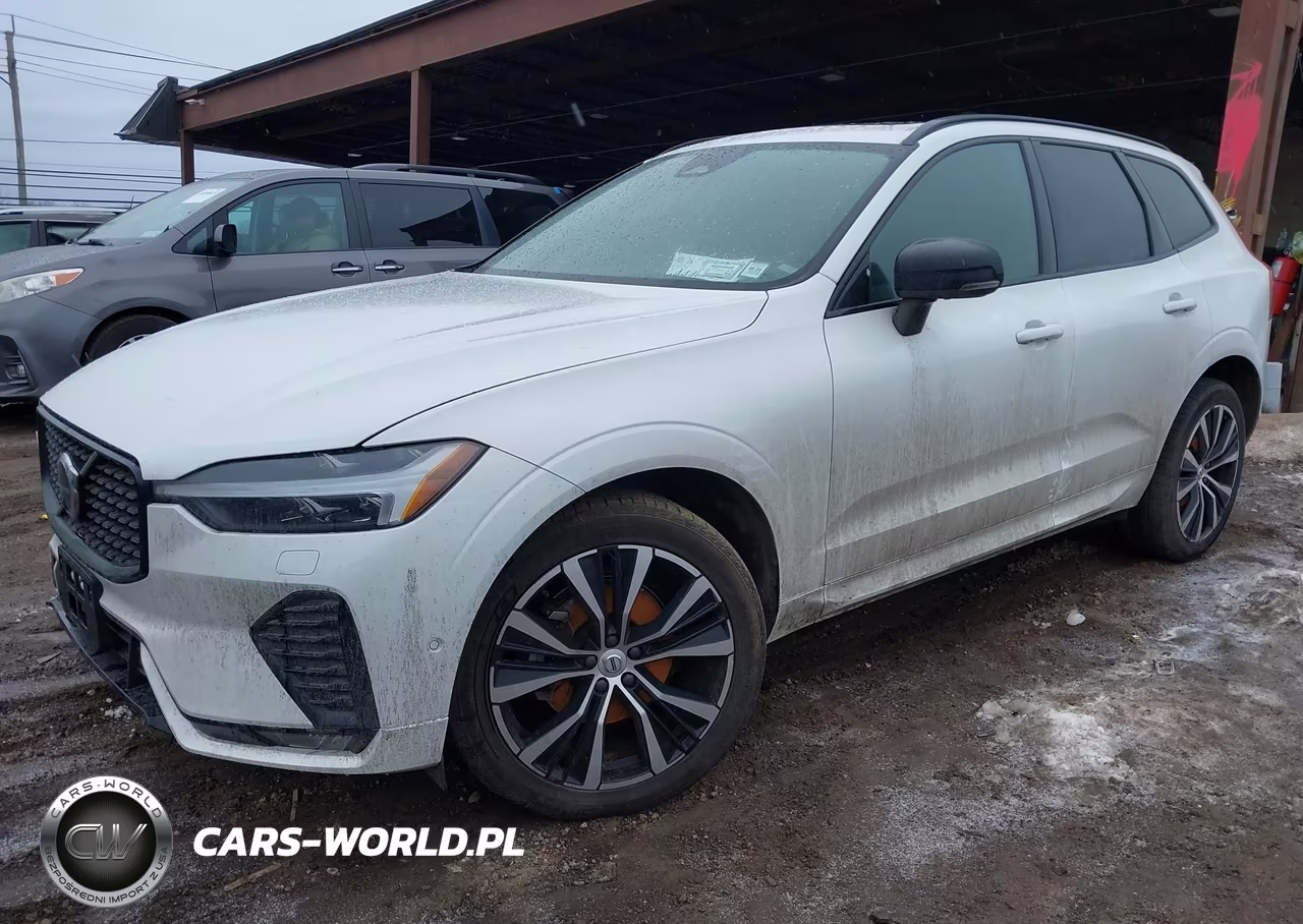 2023 Volvo Xc60 B5 Plus Dark Theme VIN:YV4L12RW8P1340687 - 2