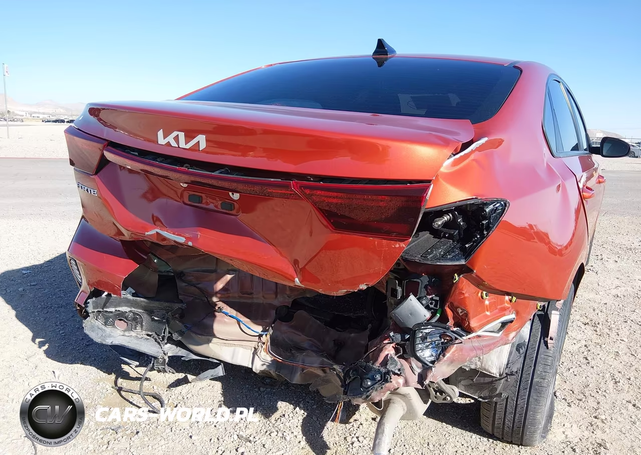 2023 Kia Forte Lxs VIN:3KPF24AD8PE680941 - 6