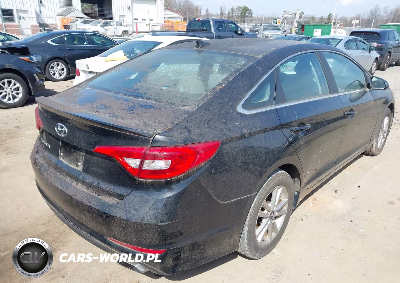2017 Hyundai Sonata Se VIN:5NPE24AF9HH553061 - 4