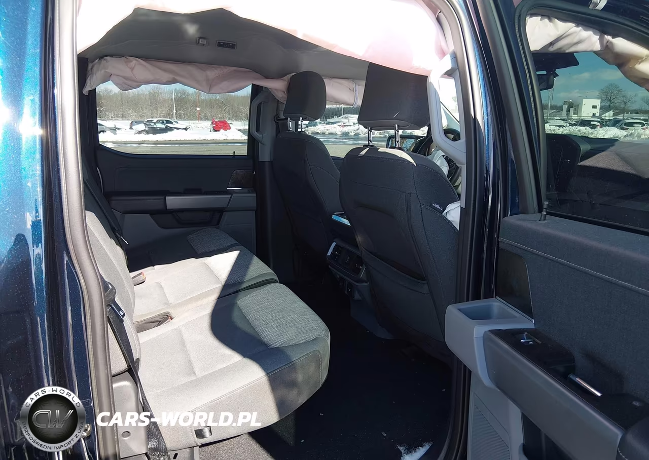 2023 Ford F-150 Lightning Xlt VIN:1FTVW1EL8PWG35374 - 8