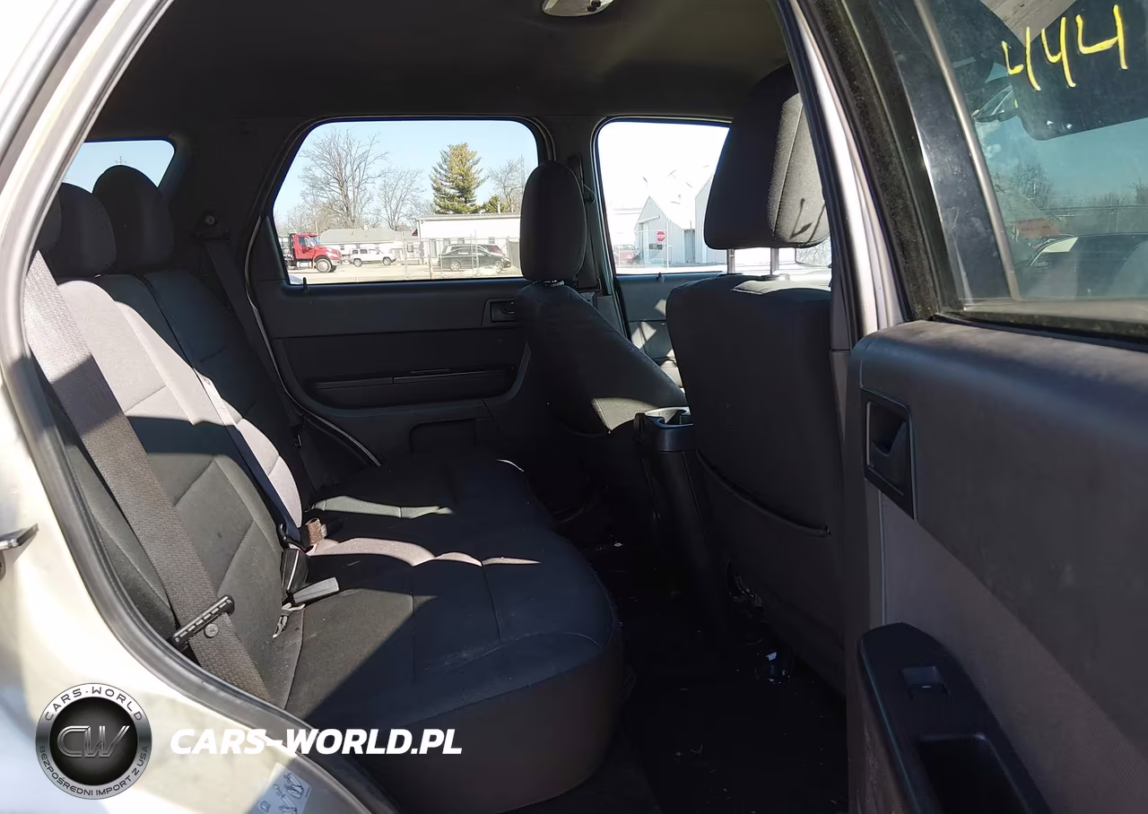 2011 Ford Escape Xlt VIN:1FMCU0D76BKB47399 - 8