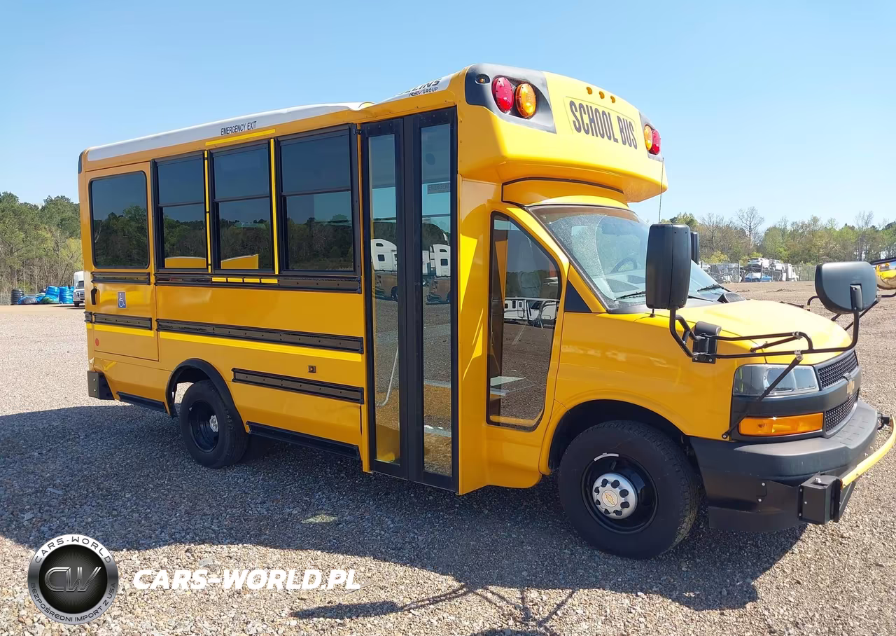 2021 Chevrolet Express Cutaway Work Van