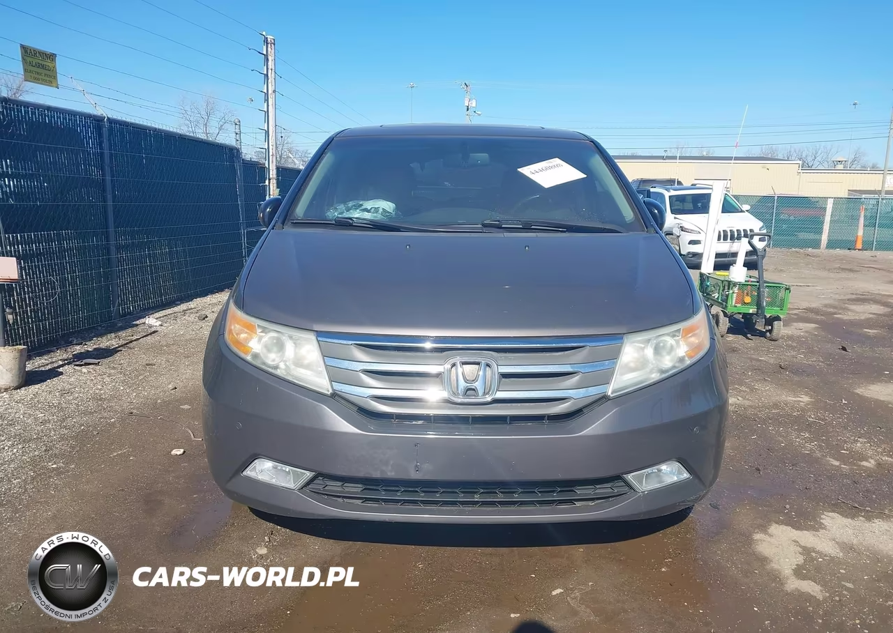 2013 Honda Odyssey Touring-Touring Elite VIN:5FNRL5H97DB078619 - 12
