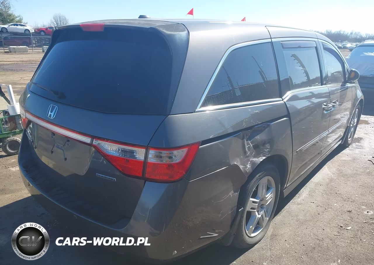 2013 Honda Odyssey Touring-Touring Elite VIN:5FNRL5H97DB078619 - 4