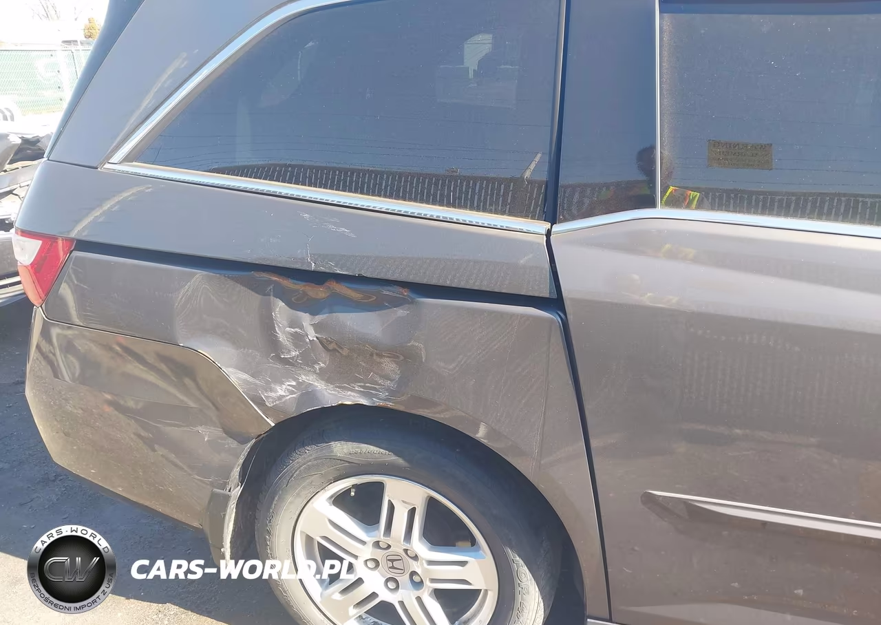 2013 Honda Odyssey Touring-Touring Elite VIN:5FNRL5H97DB078619 - 6