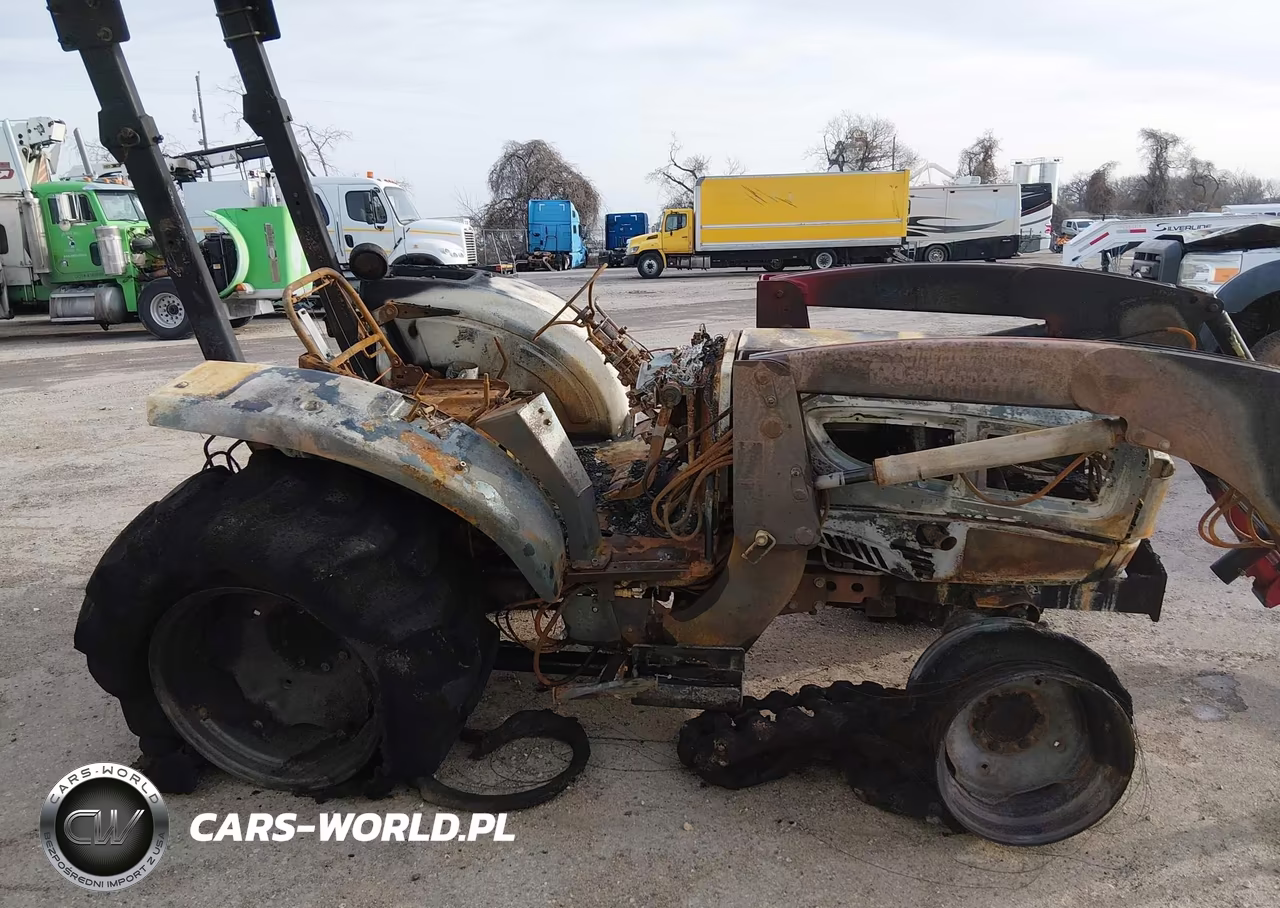 2011 Mahindra Tractor VIN:C5061187103953669 - 6