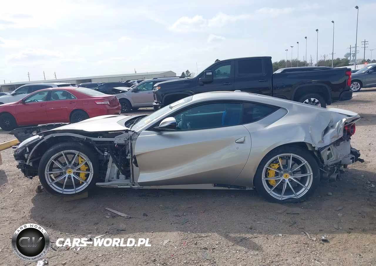 2019 Ferrari 812 Superfast VIN:ZFF83CLA7K0245124 - 15