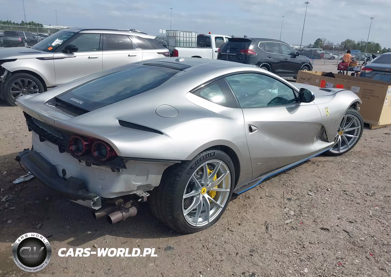 2019 Ferrari 812 Superfast VIN:ZFF83CLA7K0245124 - 4