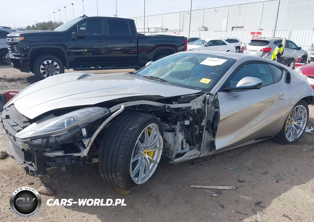 2019 Ferrari 812 Superfast VIN:ZFF83CLA7K0245124 - 6