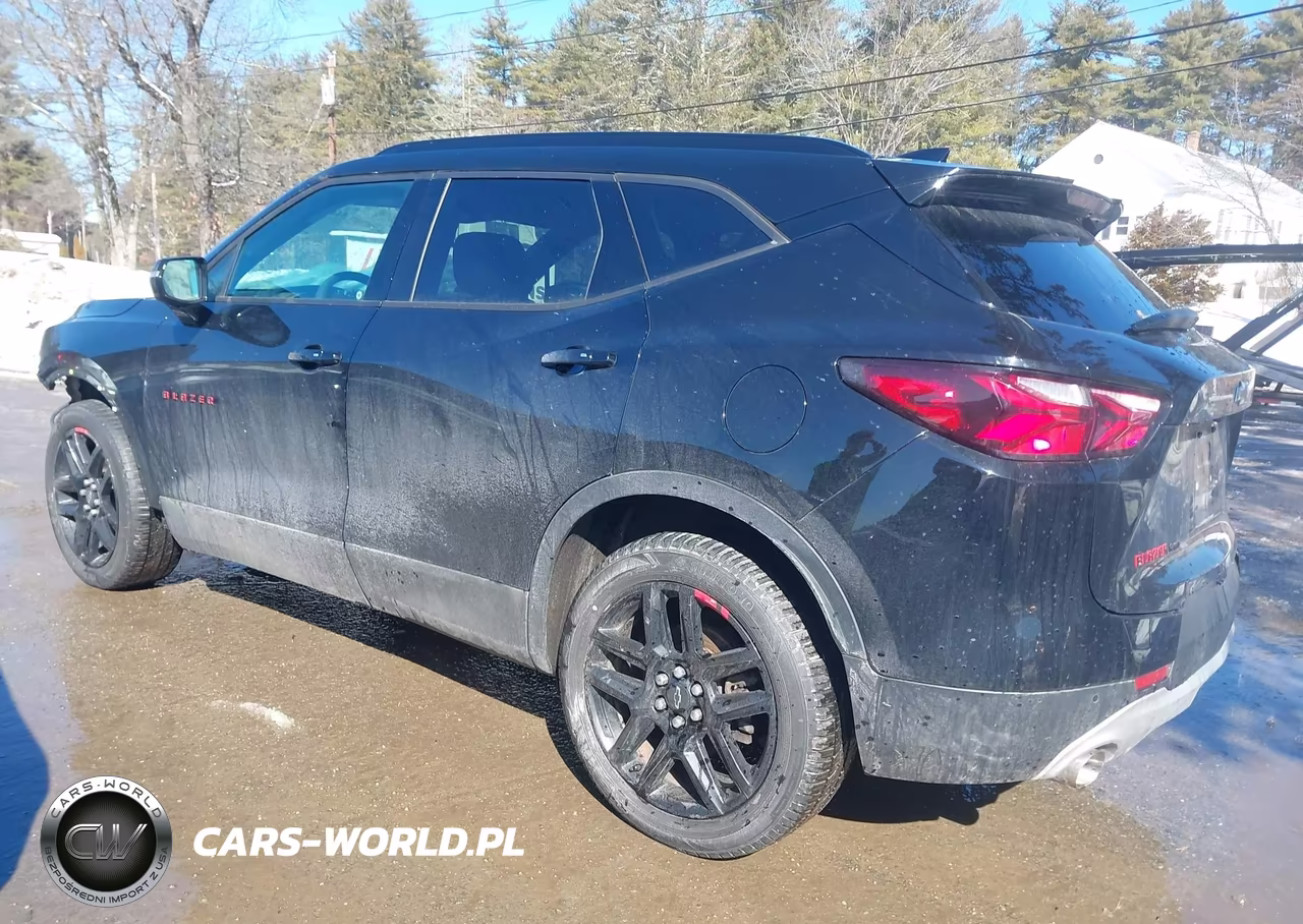 2021 Chevrolet Blazer Awd 2Lt VIN:3GNKBHRS6MS567647 - 3