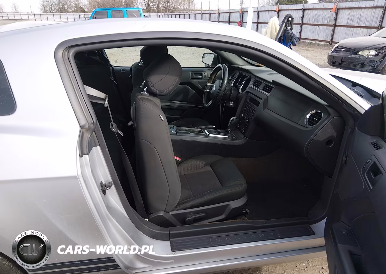 2013 Ford Mustang V6 VIN:1ZVBP8AM0D5283543 - 5