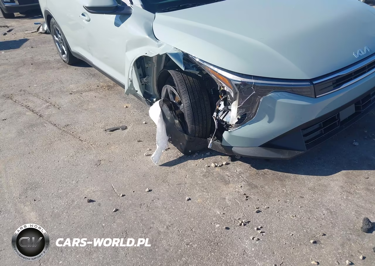2025 Kia K4 Lxs VIN:3KPFT4DE9SE250331 - 6