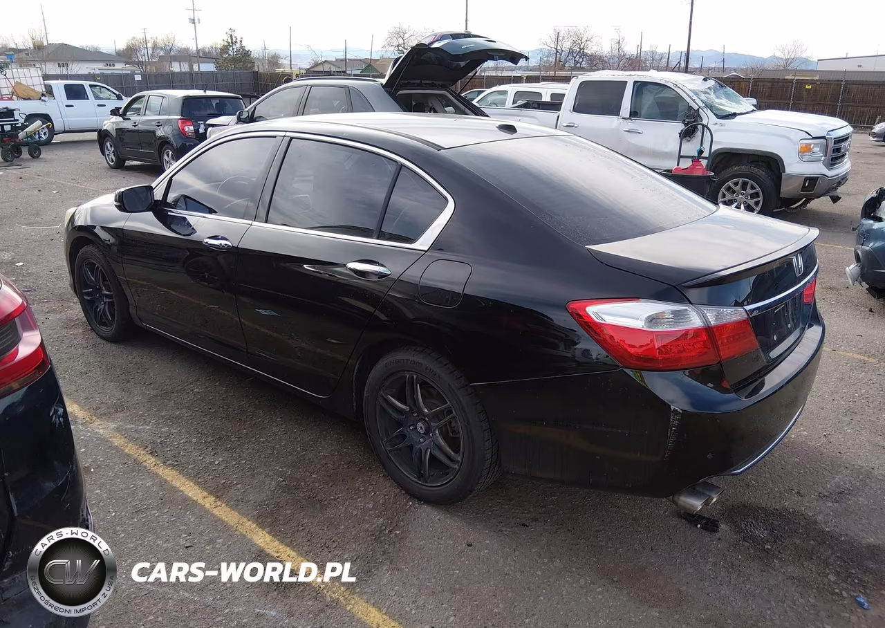 2013 Honda Accord Touring VIN:1HGCR3F90DA008269 - 3
