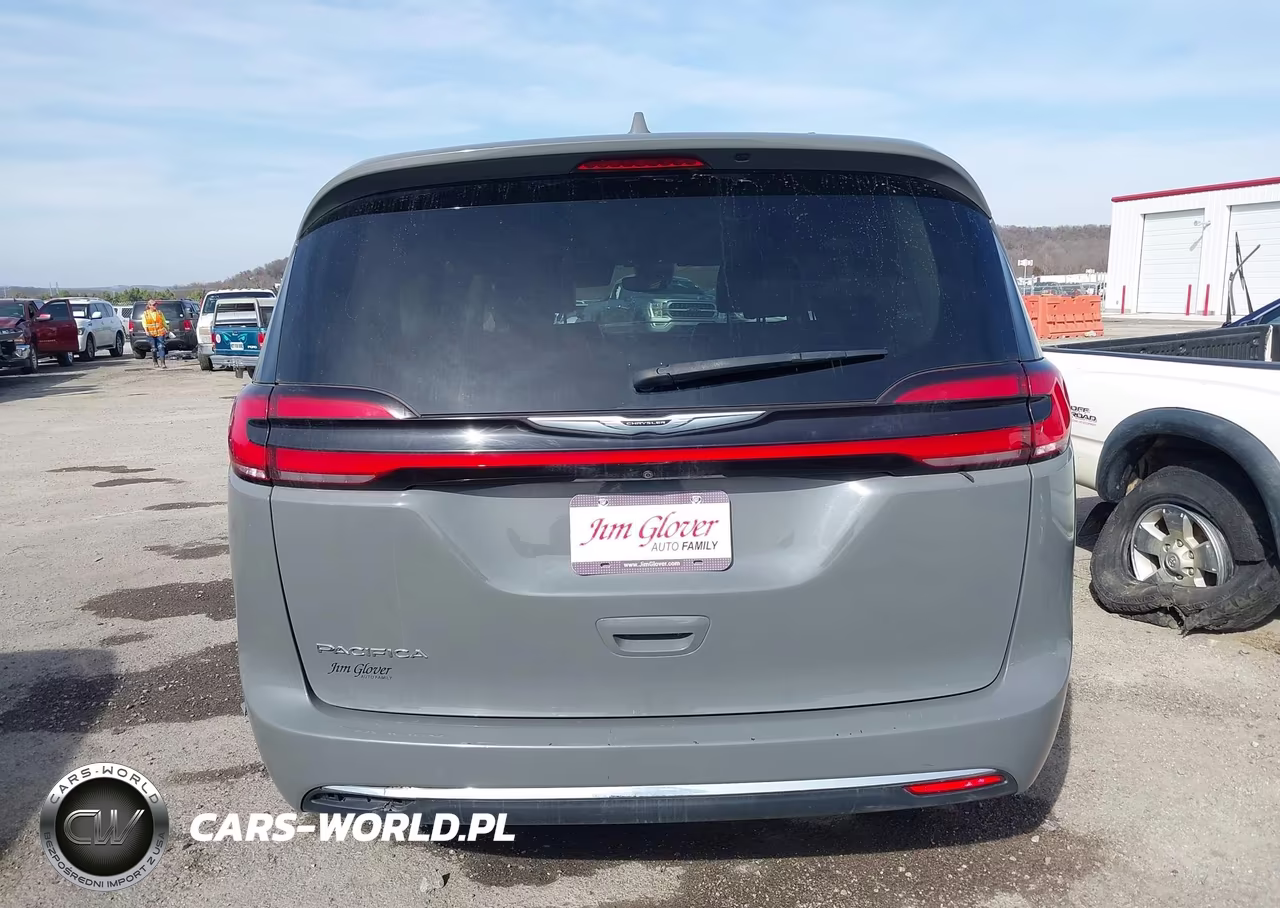 2022 Chrysler Pacifica Touring L VIN:2C4RC1BG0NR191012 - 17