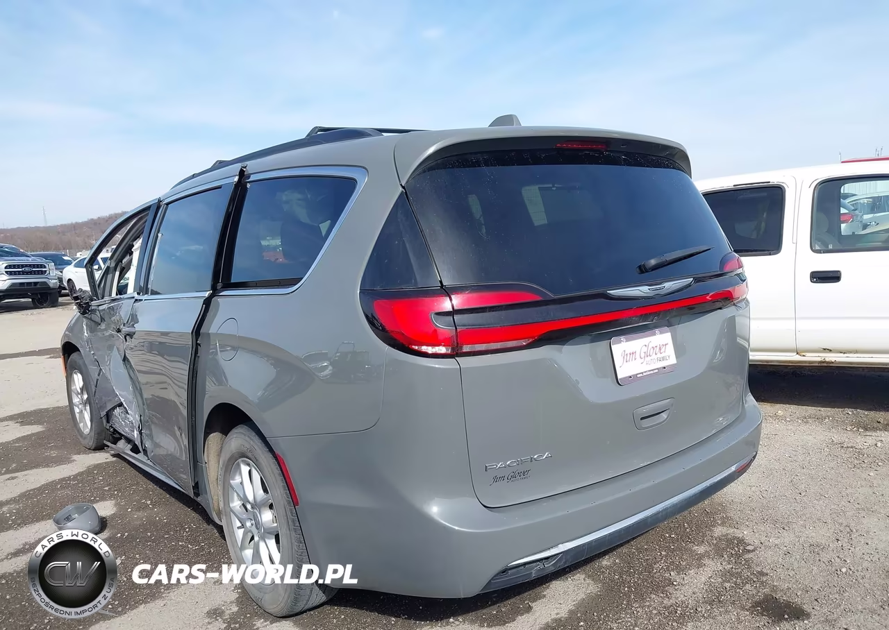 2022 Chrysler Pacifica Touring L VIN:2C4RC1BG0NR191012 - 3