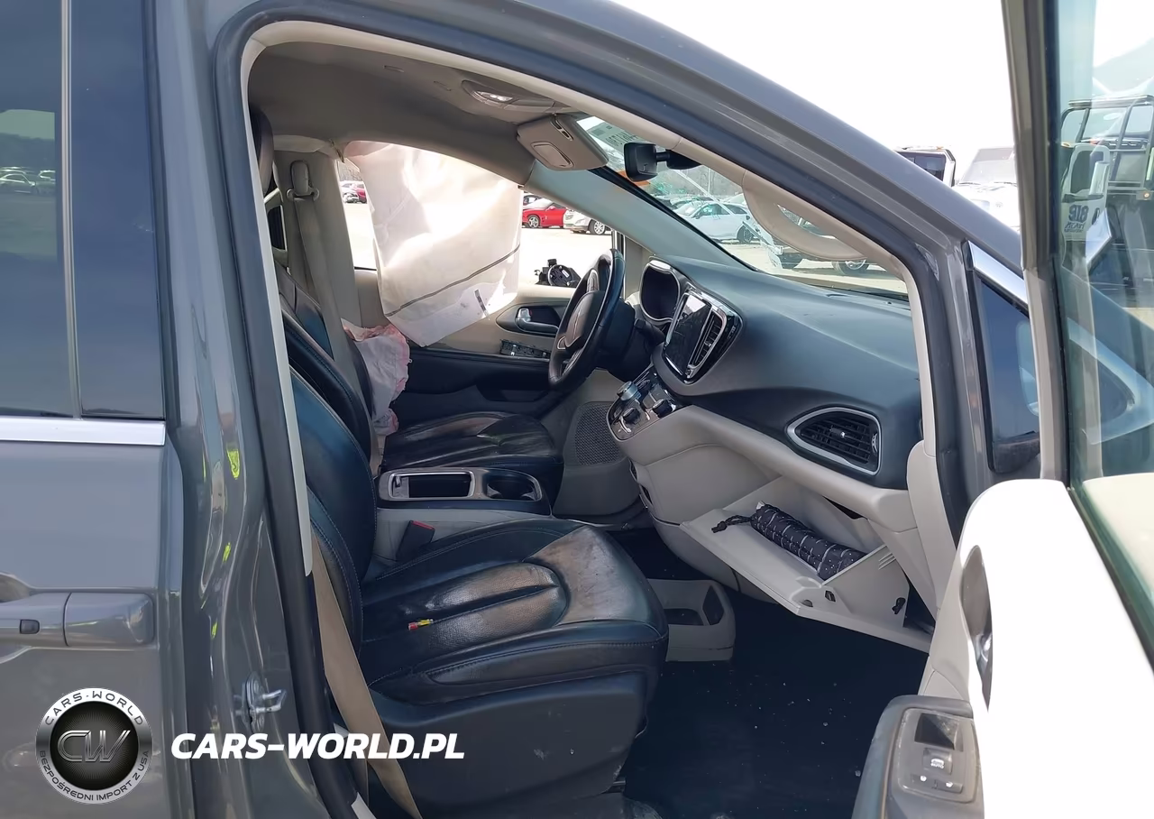 2022 Chrysler Pacifica Touring L VIN:2C4RC1BG0NR191012 - 5